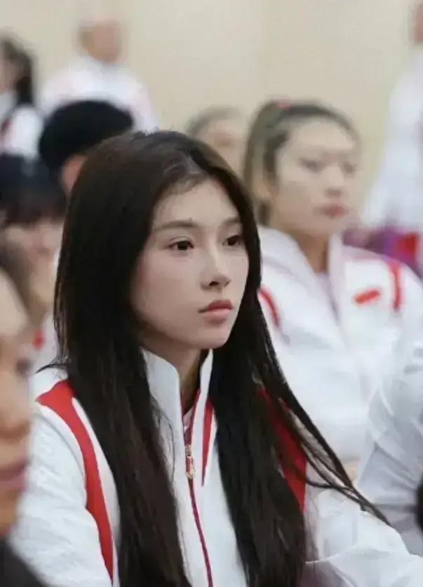 揭秘田径新星吴艳妮的真实身高