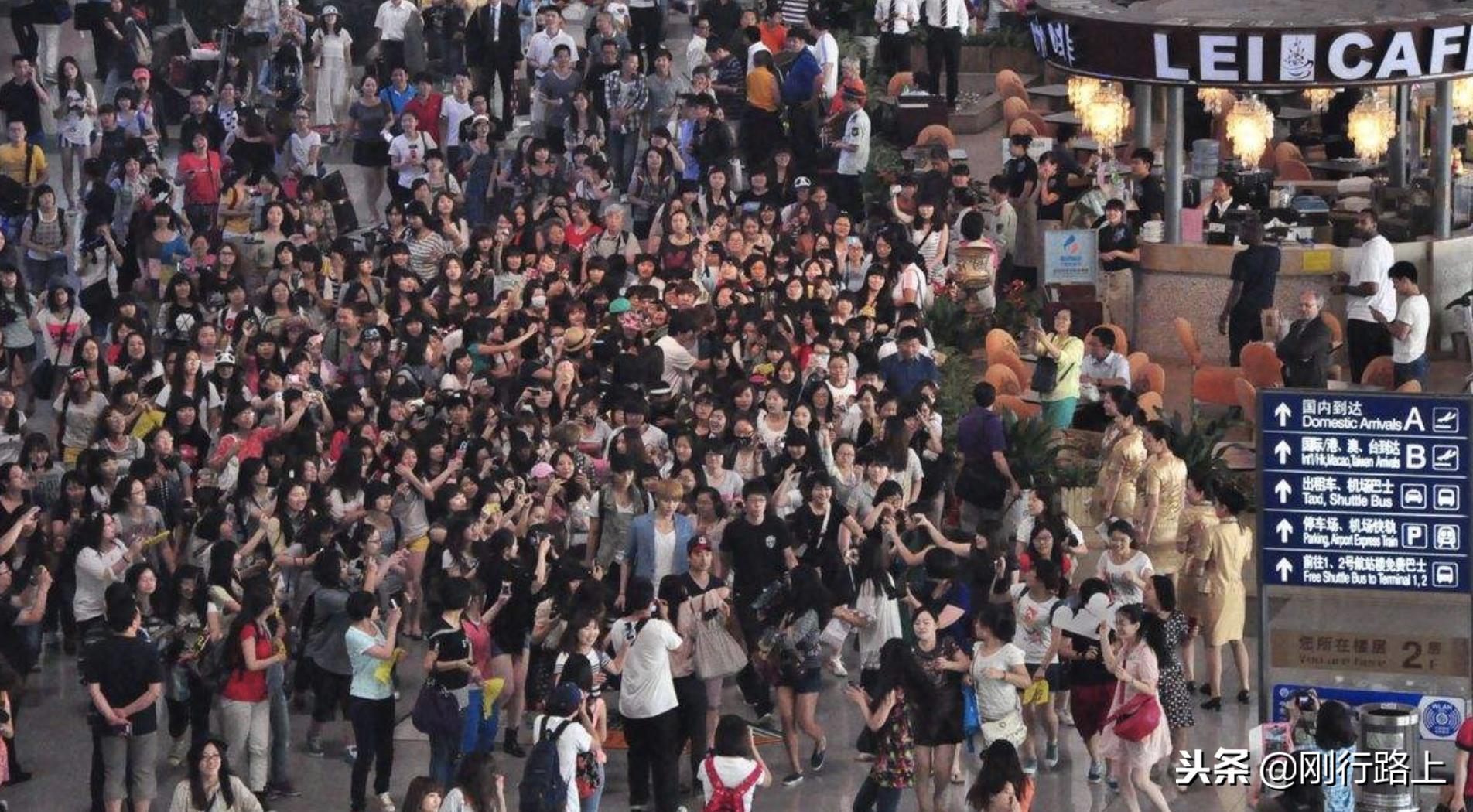 航班惊魂，亲历厕所堵塞的十二小时之旅