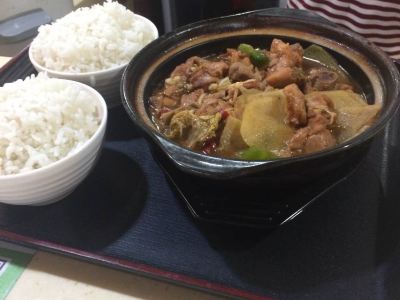 杨铭宇黄焖鸡乱象，卖客人吃过的剩菜——揭秘餐饮行业的乱象与问题