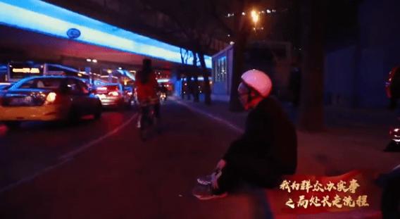 副处长化身外卖小哥，探寻生活的另一面——一篇深度作文立意探讨