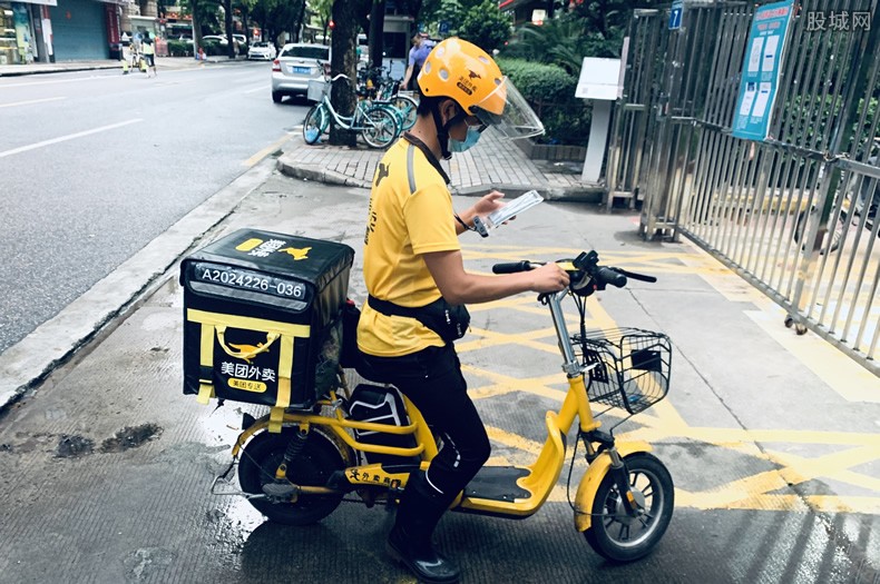 外卖员两个月收入突破四万大关，揭秘背后的辛勤与机遇