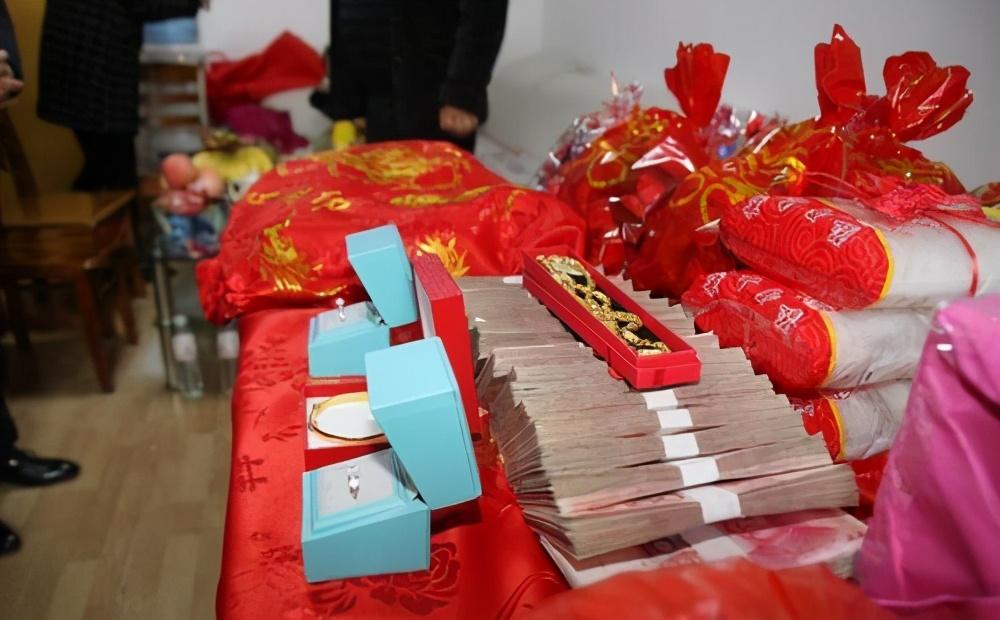 生育金政策下的喜悦，十几万生育金的背后意义