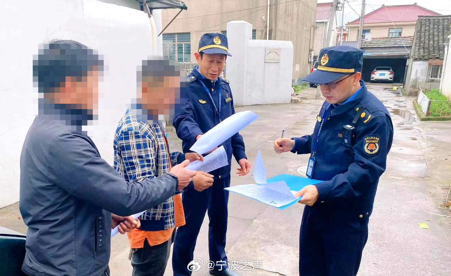 聚焦啄木鸟公司，80余名执法人员的进驻，究竟为何？