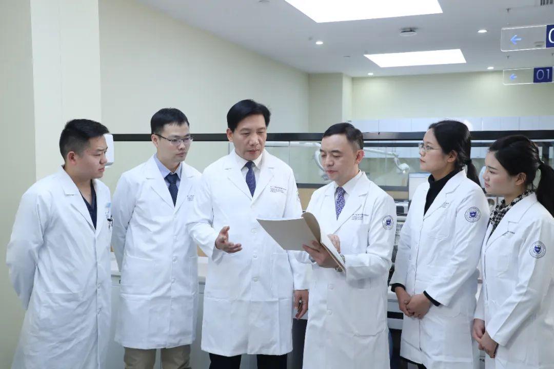 浙大教授风采，引领学术前沿，铸就辉煌篇章
