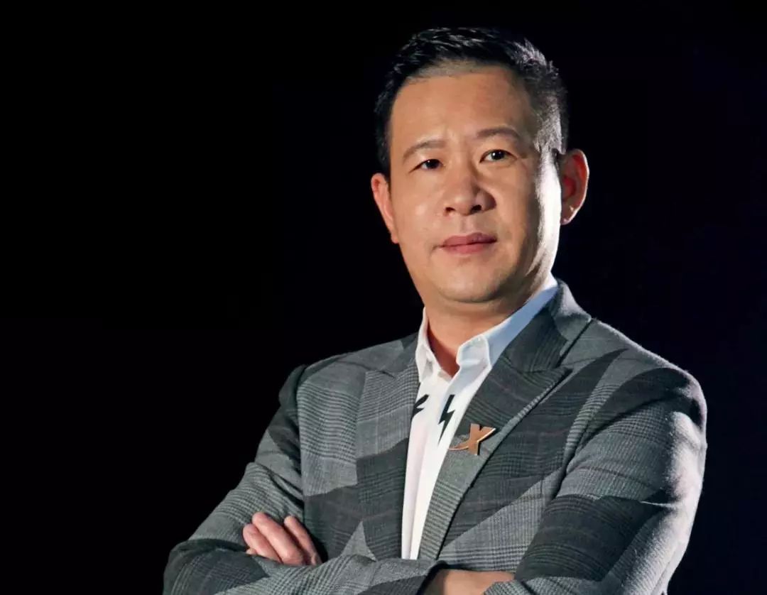 特步懂事长，引领潮流，铸就品牌传奇