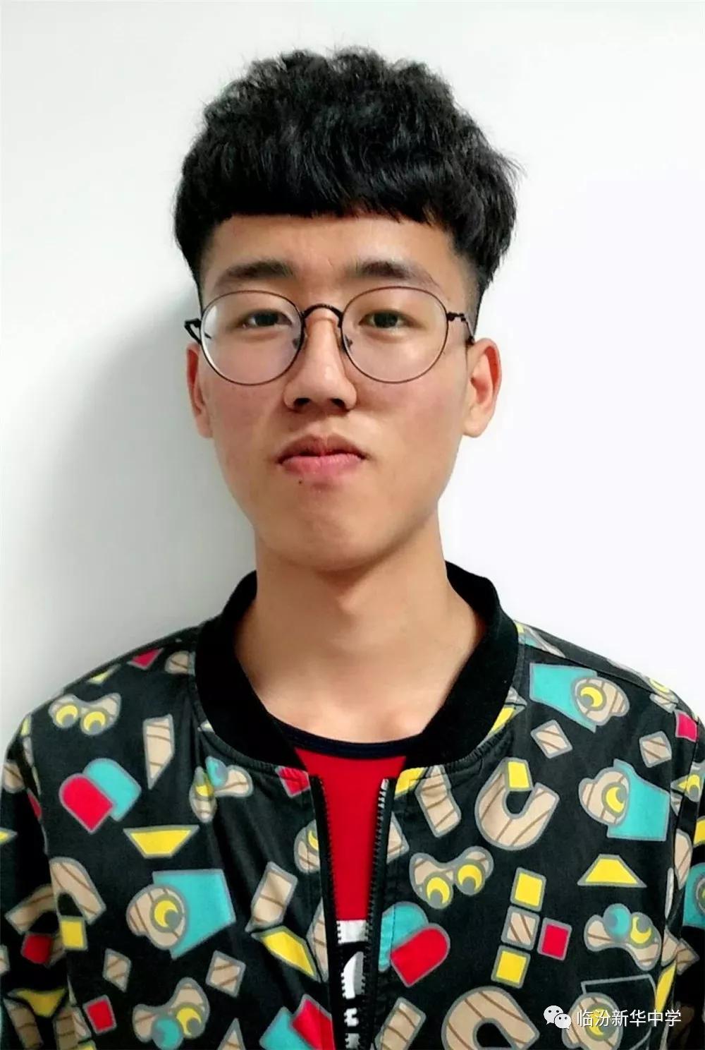 谢浩浩是谁？一探究竟