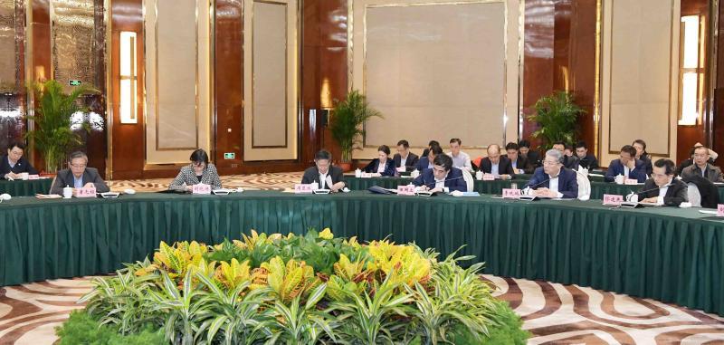上海娱乐圈大佬，权力与影响力的交织