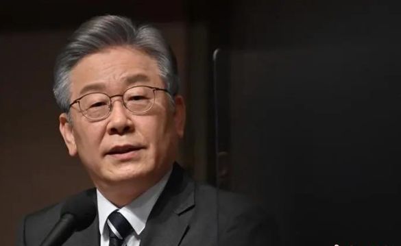 李在明与尹锡悦，两大风云人物的交汇