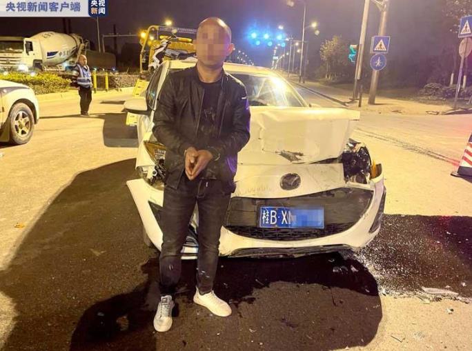 逃犯驾车冲撞民警事件深度解析