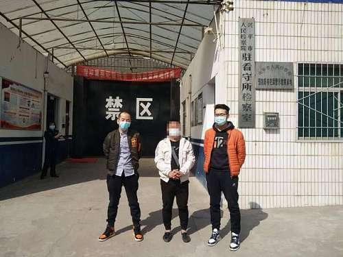 逃犯驾车冲撞民警事件，责任归属与深思
