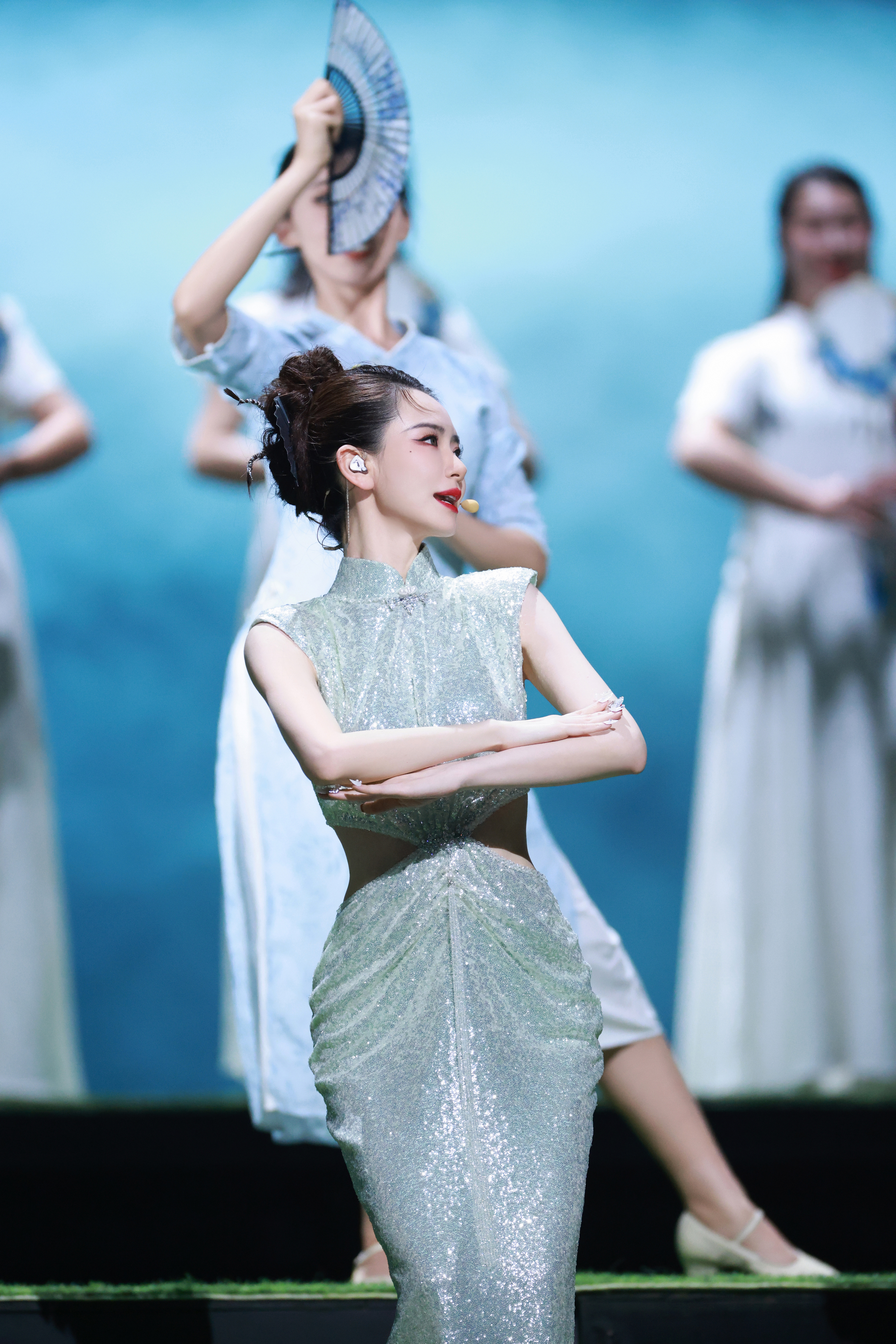 管乐乘风2025初舞台，服装背后的故事与意义