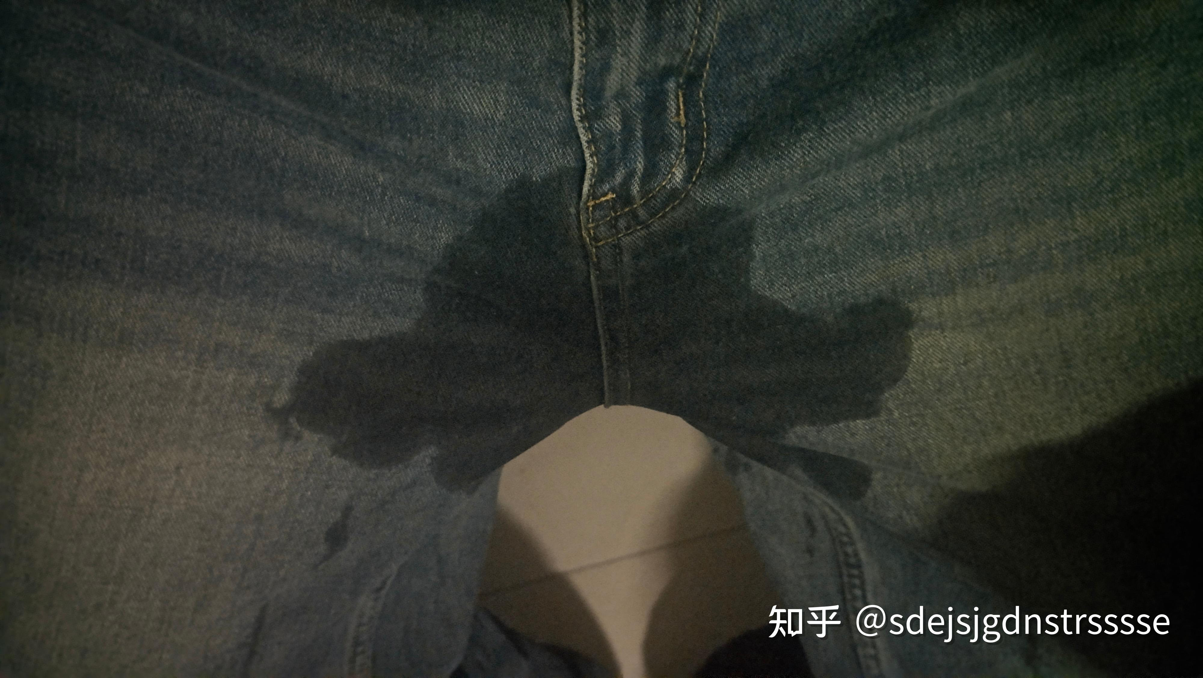 长途车尿裤子事件，尴尬与应对