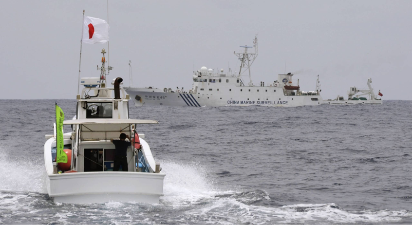 日本多艘船只闯钓鱼岛，中国海警果断出手