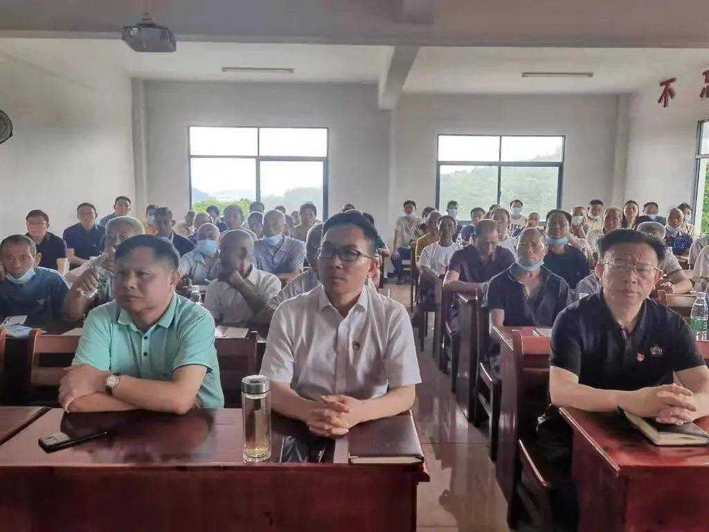 青海3076名党员干部上缴礼金2095万，新时代廉洁自律的典范