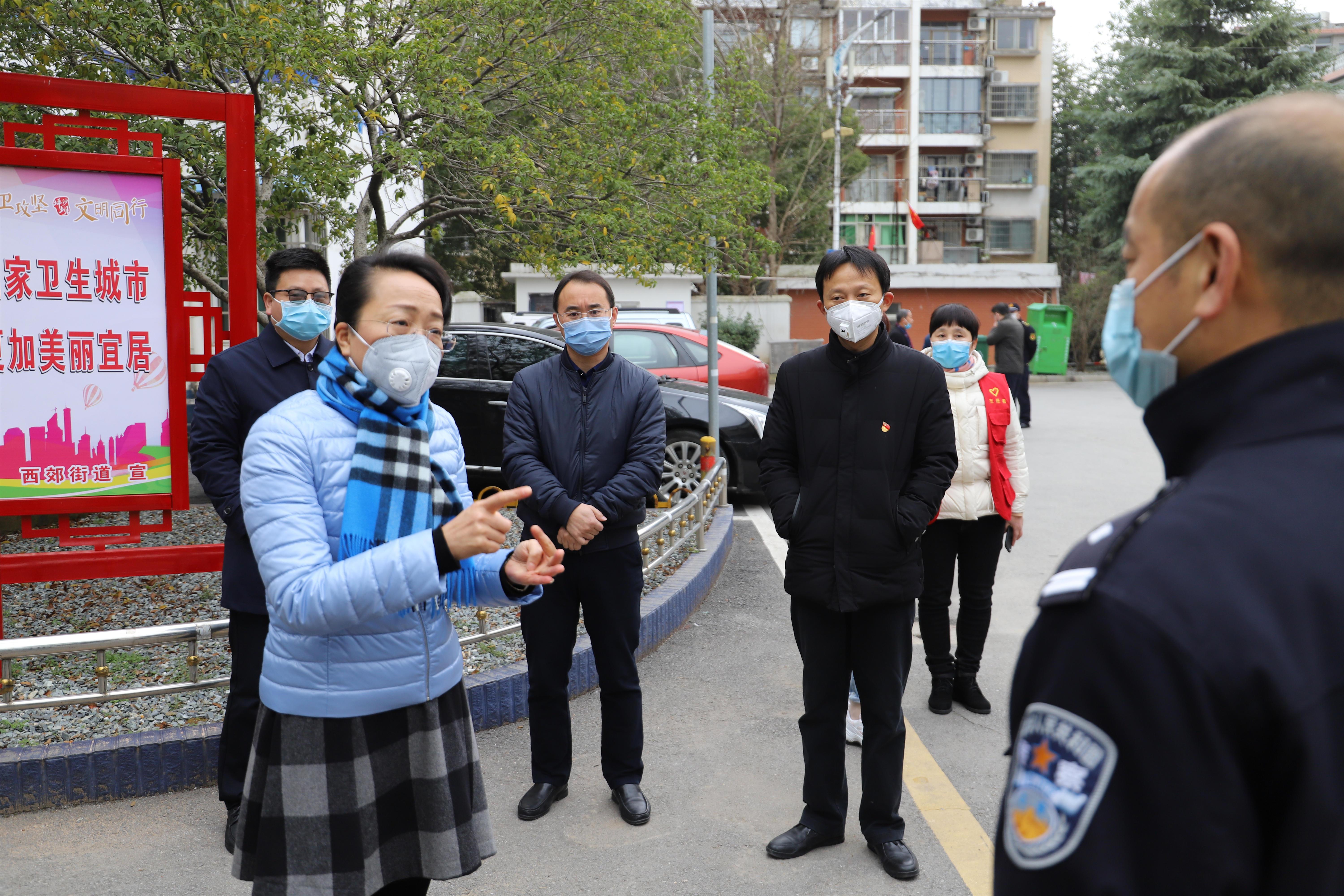 网红夫妇质疑就餐后商场消杀，公众关注与商场透明度的碰撞