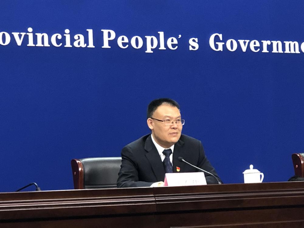 河南财政厅党组书记，引领发展的时代先锋