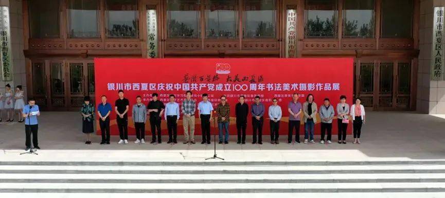 关于看手机摔倒索赔6万事件的多角度观察