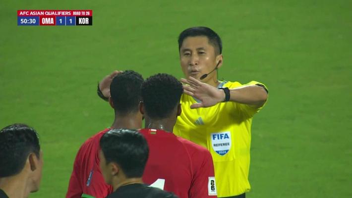 马宁争议判罚与VAR介入超六分钟，赛场内外的探讨