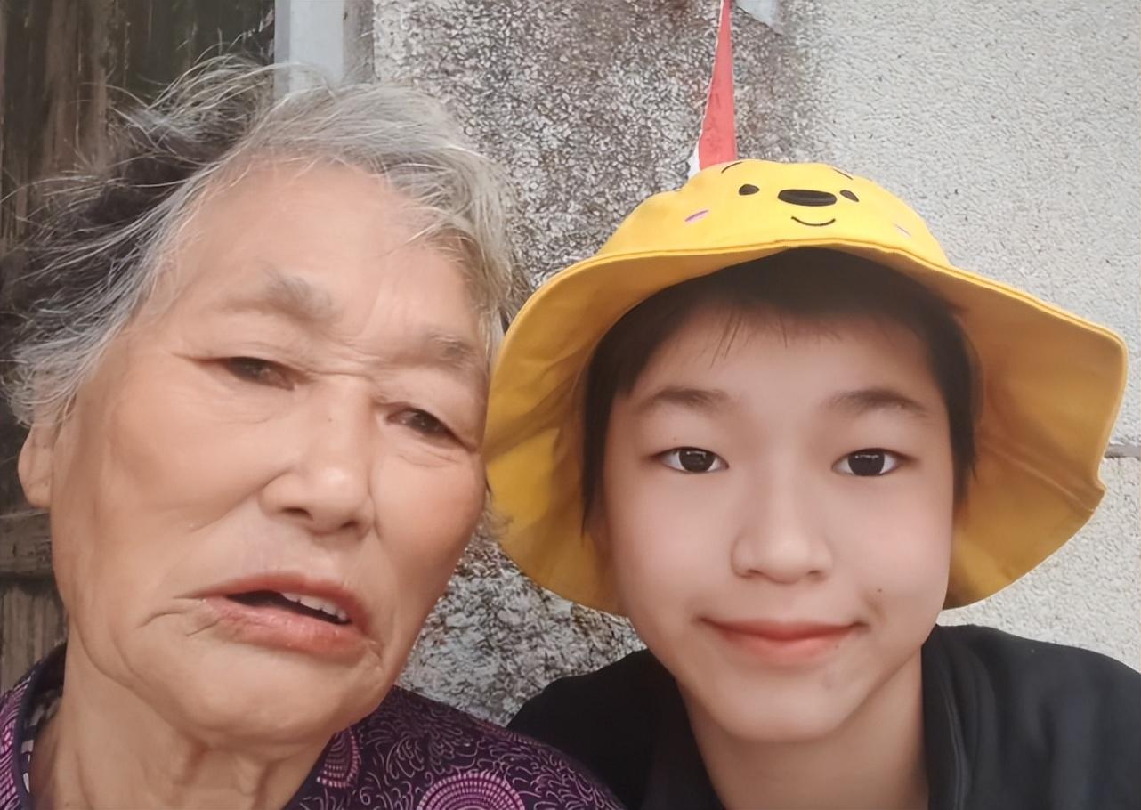 全红婵，一项独舞，跳水世界杯的耀眼新星