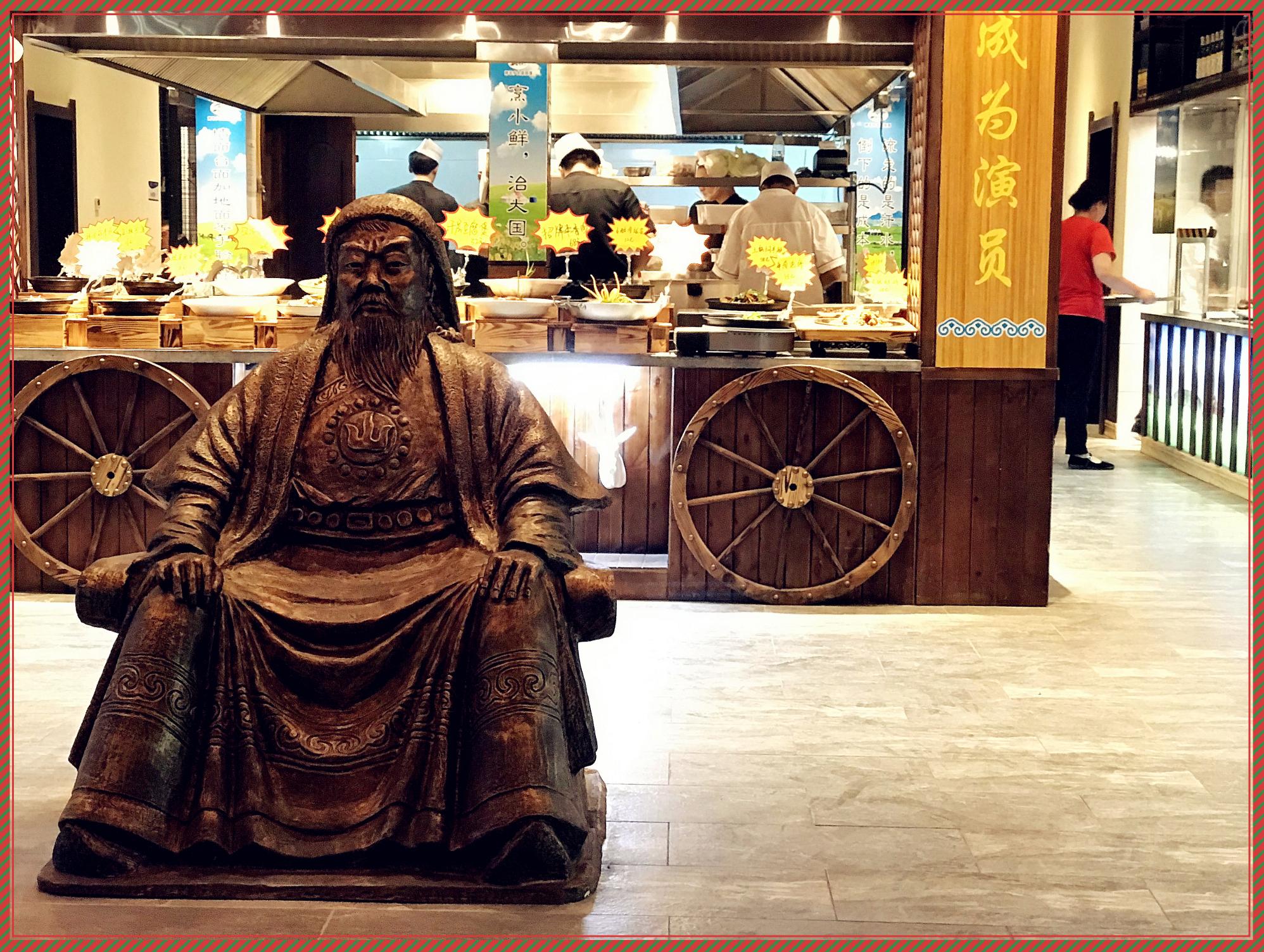 饭店意外摔倒，手机遭遇不幸