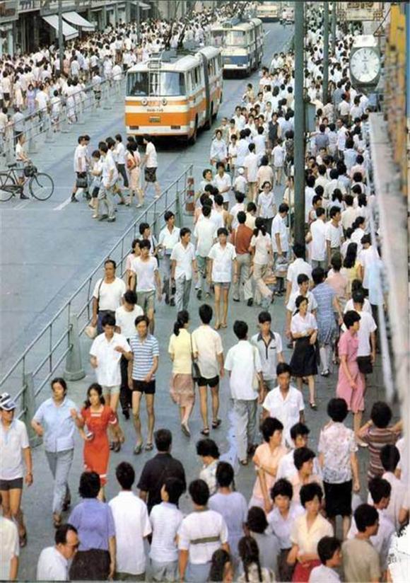 揭秘上海人行道宽度标准多少米