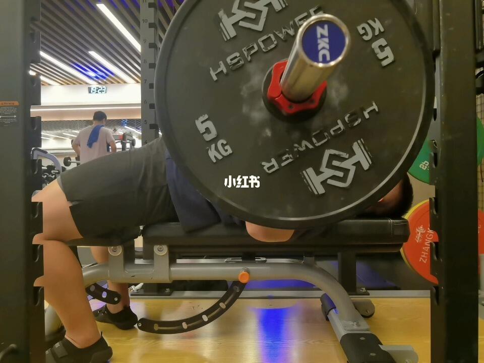 卧推90kg强吗？全方位解读你的力量表现