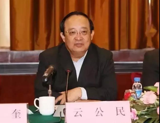 荀亚忠被开除党籍事件解读