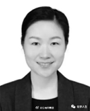 破茧成蝶，29岁女子华丽转身成为人大教授