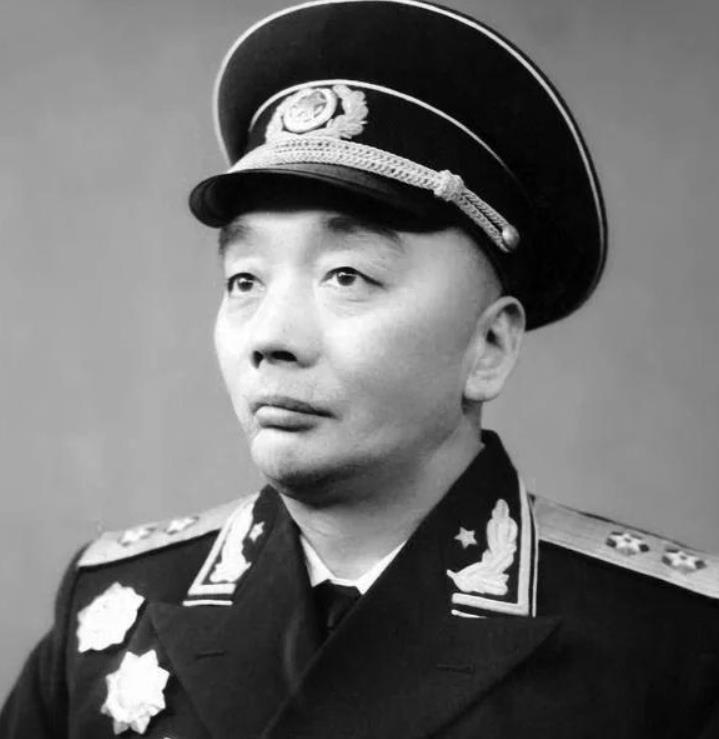 女教师转行卖棺材，月销约四千套，跨界人生的逆袭与挑战