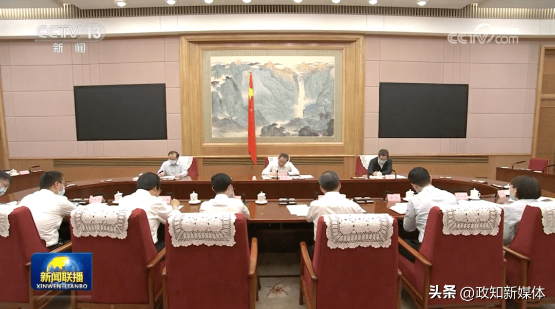 这7人成为总理座谈会座上宾，影响力与智慧的汇聚