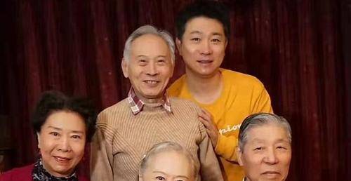 童正维80岁生日庆典，回顾人生轨迹，展望美好未来