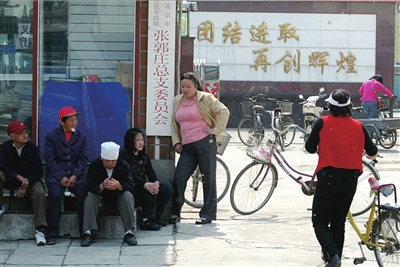 文旅项目遭遇村民堵门，多方视角解读背后的冲突与挑战