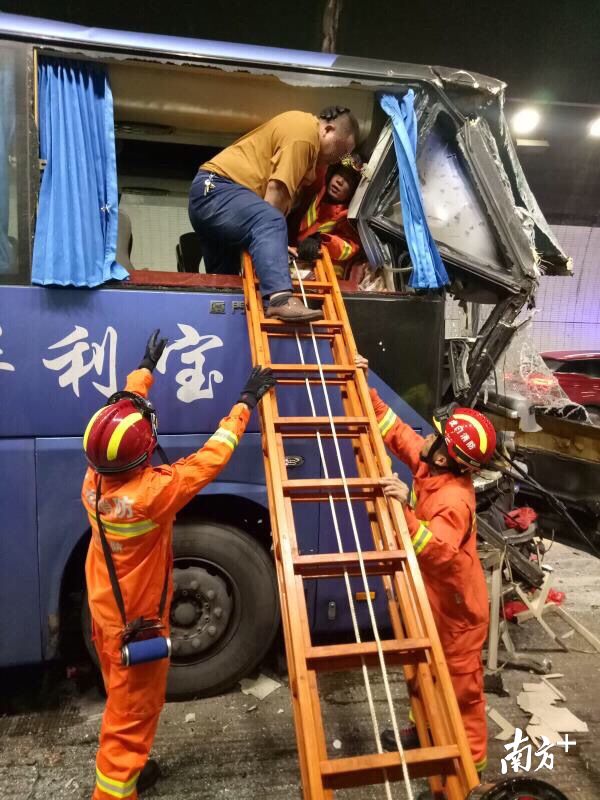 虎门高铁站车祸视频引发的社会关注与思考