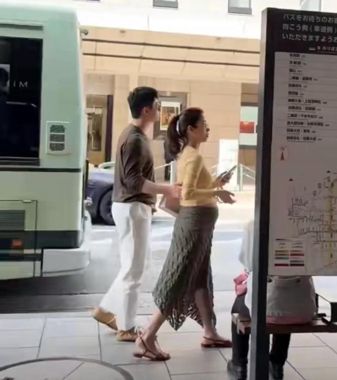 杨采钰怀孕，人生的喜悦与挑战