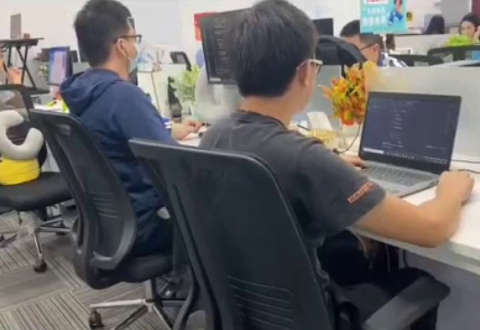 程序员在深圳，一座活力之城的技术脉搏