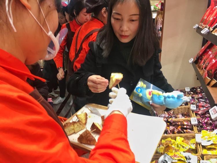 贵价面包被疯抢，一场意料之外的抢购热潮