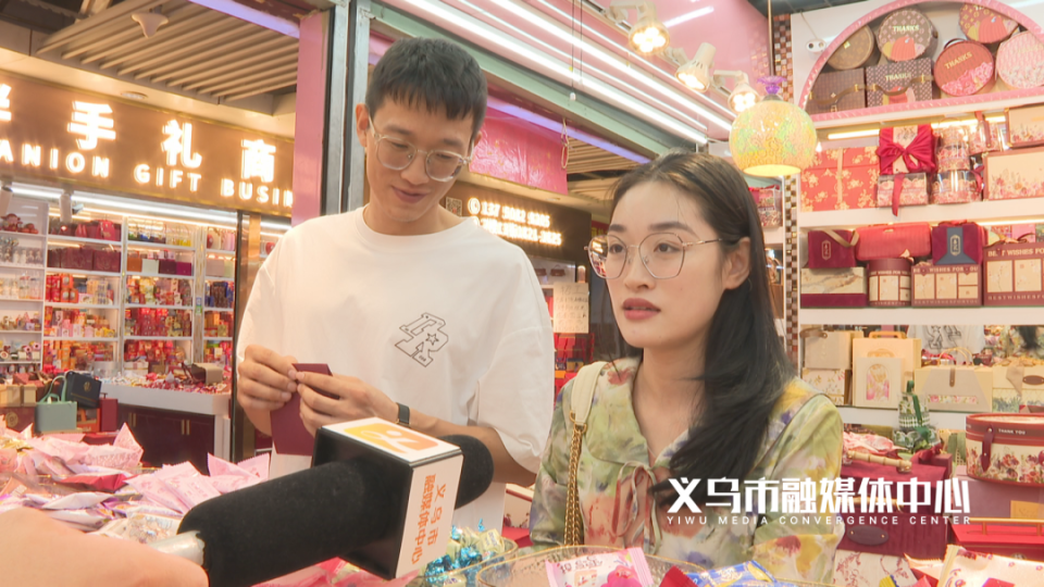义乌老板喊话美客户，跨越千里的商贸情缘