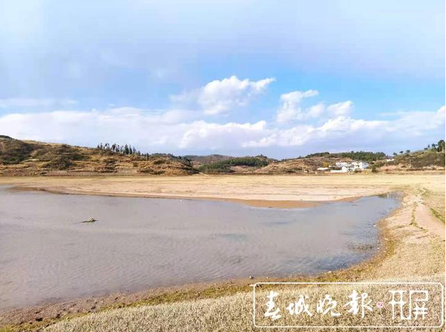 航拍视角下的广西水库危机，多个水库几乎干涸见底