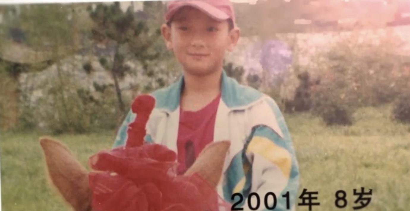 黄子韬初中毕业，成长的足迹与青春的印记
