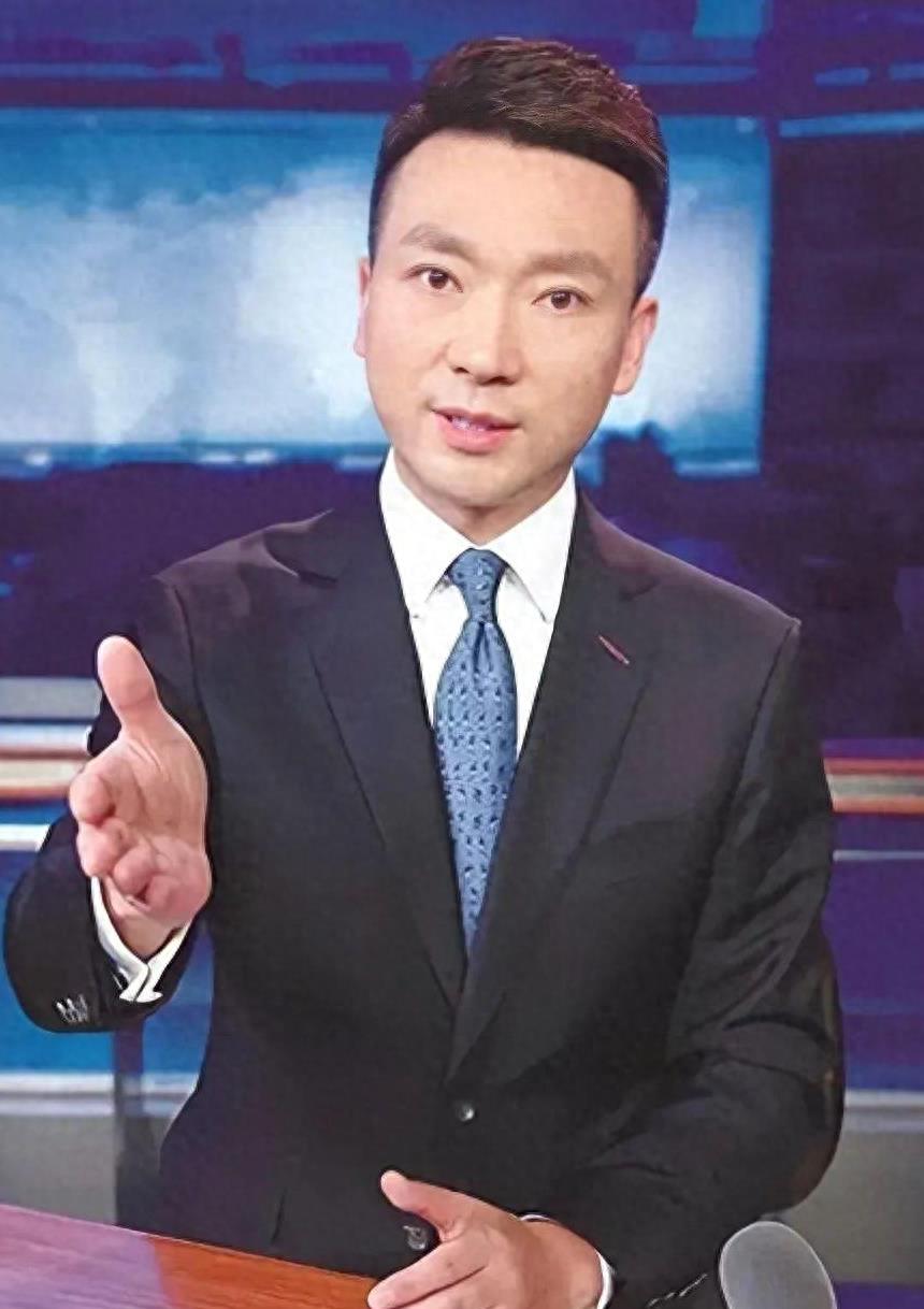 康辉又有新身份，探索多元领域的跨界魅力