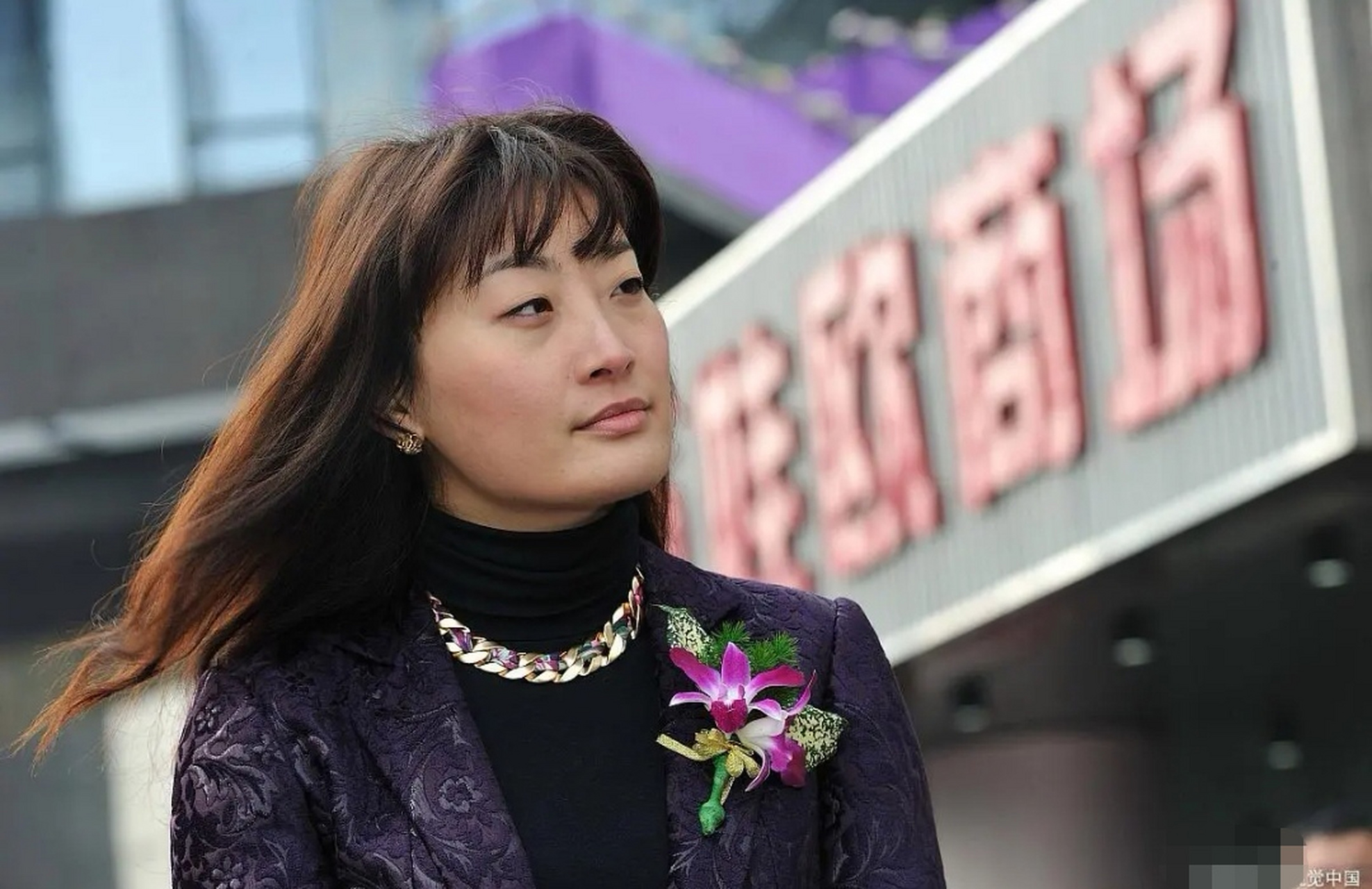 云南街头偶遇宗馥莉，一次意外的邂逅与感悟