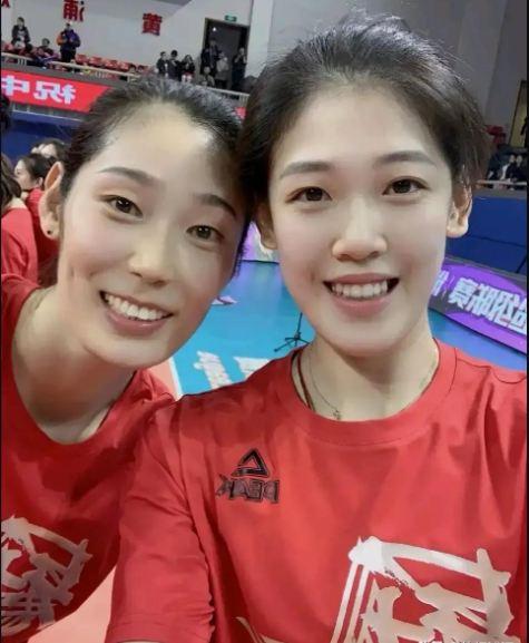 李盈莹是女排几号，星光熠熠的排球新星
