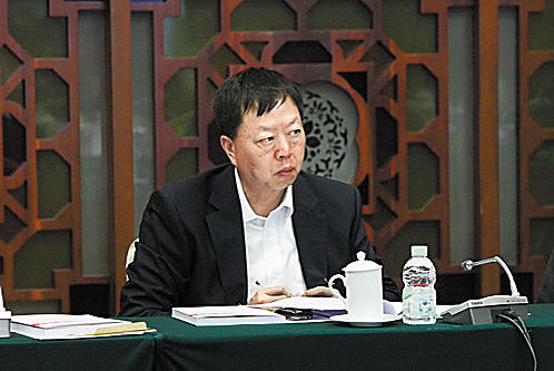 肖飞被开除与董袭莹问题何时查，事件深度解析
