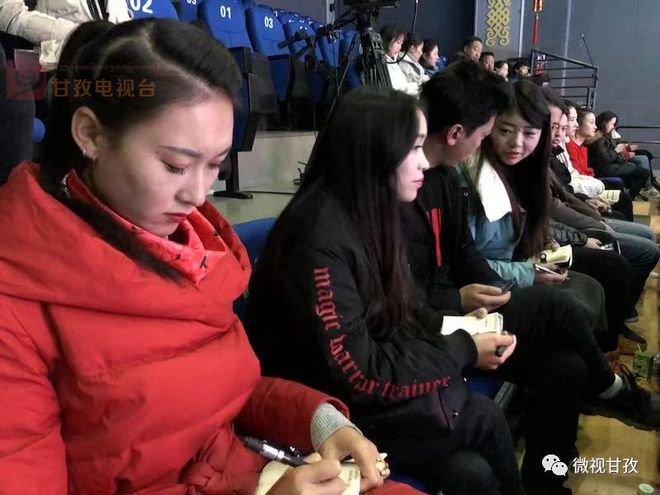 董袭莹的跨界疑云，谁在紧张？