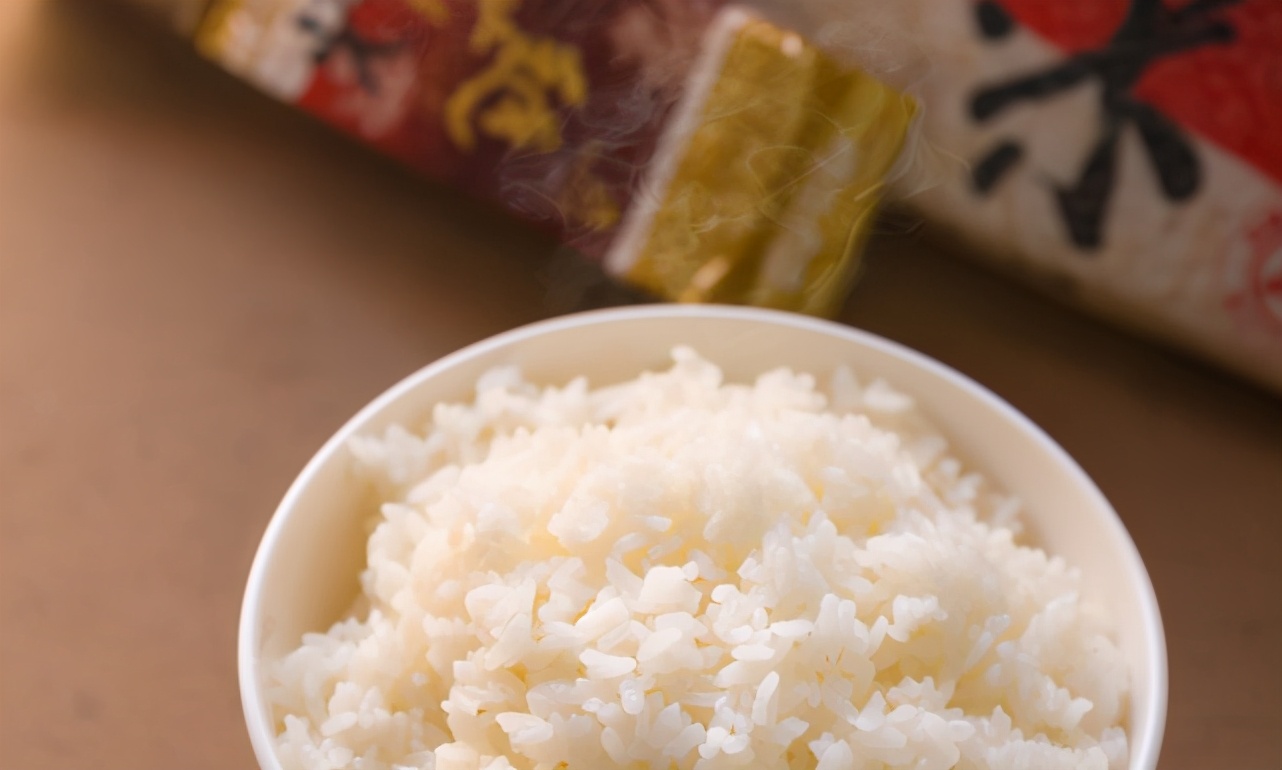 日本大米做的食品，探寻美食背后的故事与文化