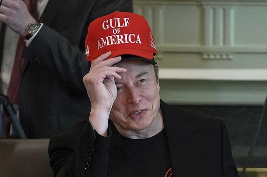 媒体聚焦，特朗普新左膀右臂逐渐成形
