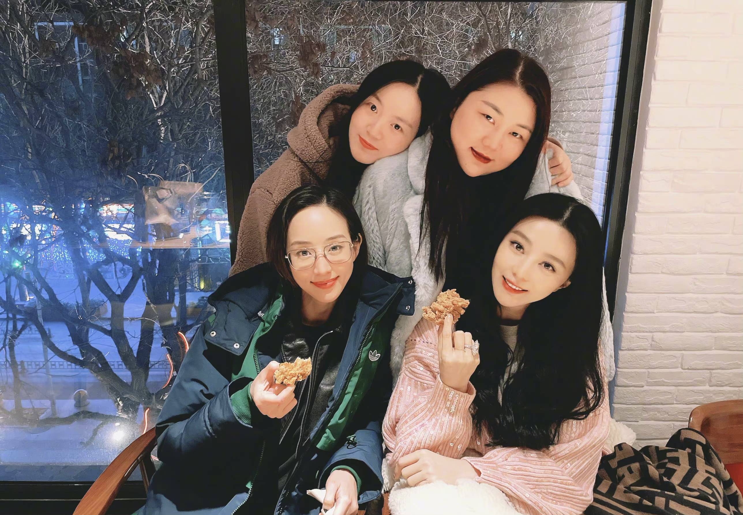 杨天真与章泽天，徒步搭子的奇妙缘分