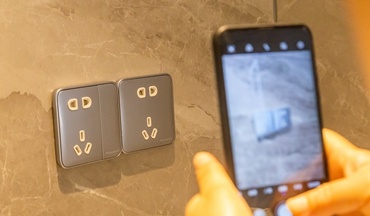 女生手机自动连上酒店WIFI被分手，背后的故事与启示