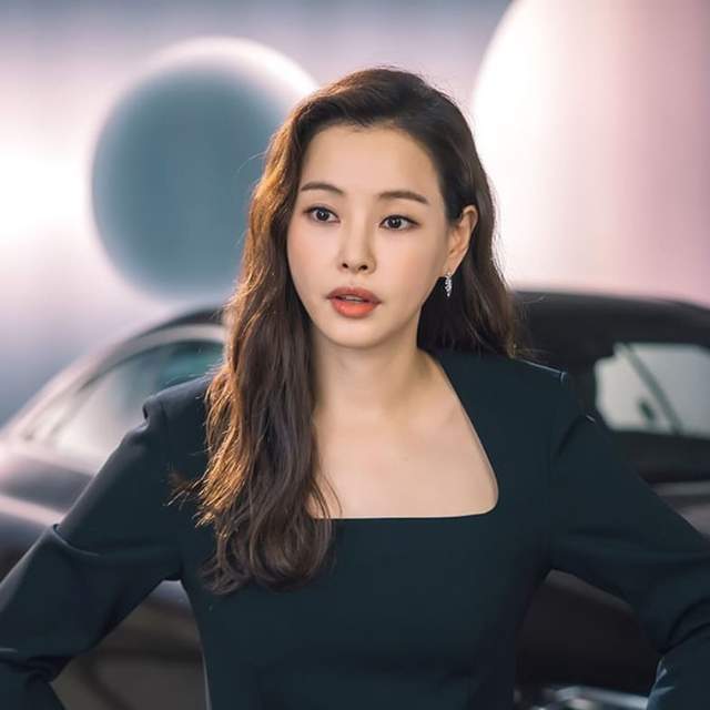 曝许玮甯已怀孕四个月，爱情结晶的喜悦