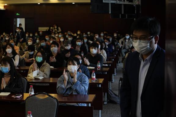 外贸商品在上海卖爆，繁荣背后的故事
